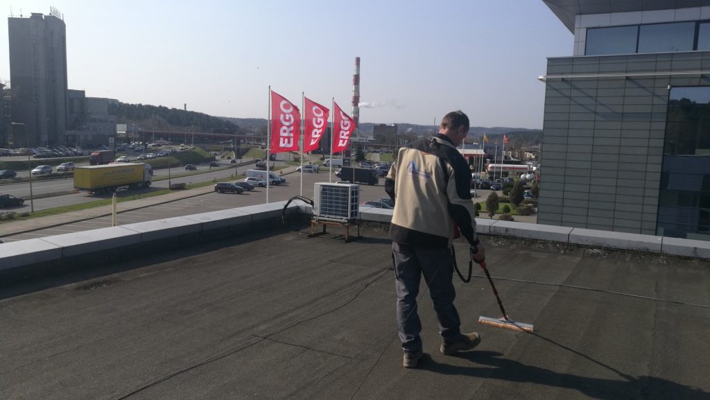 Stogo dangos testavimas elektros impulsų technologija